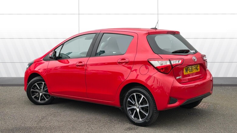 Toyota Yaris 1.5 VVT-i Icon Tech 5dr Petrol Hatchback